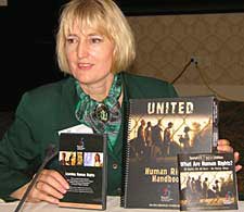 Leisa Goodman - Ředitelka Organizace pro lidská práva v Scientologii církve