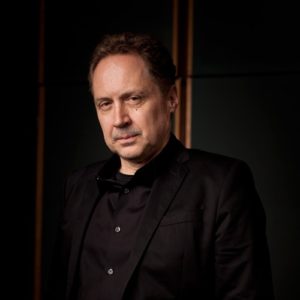 Mark Isham je velmi úspěšný americký hudební skladatel, který je členem scientologické církve.